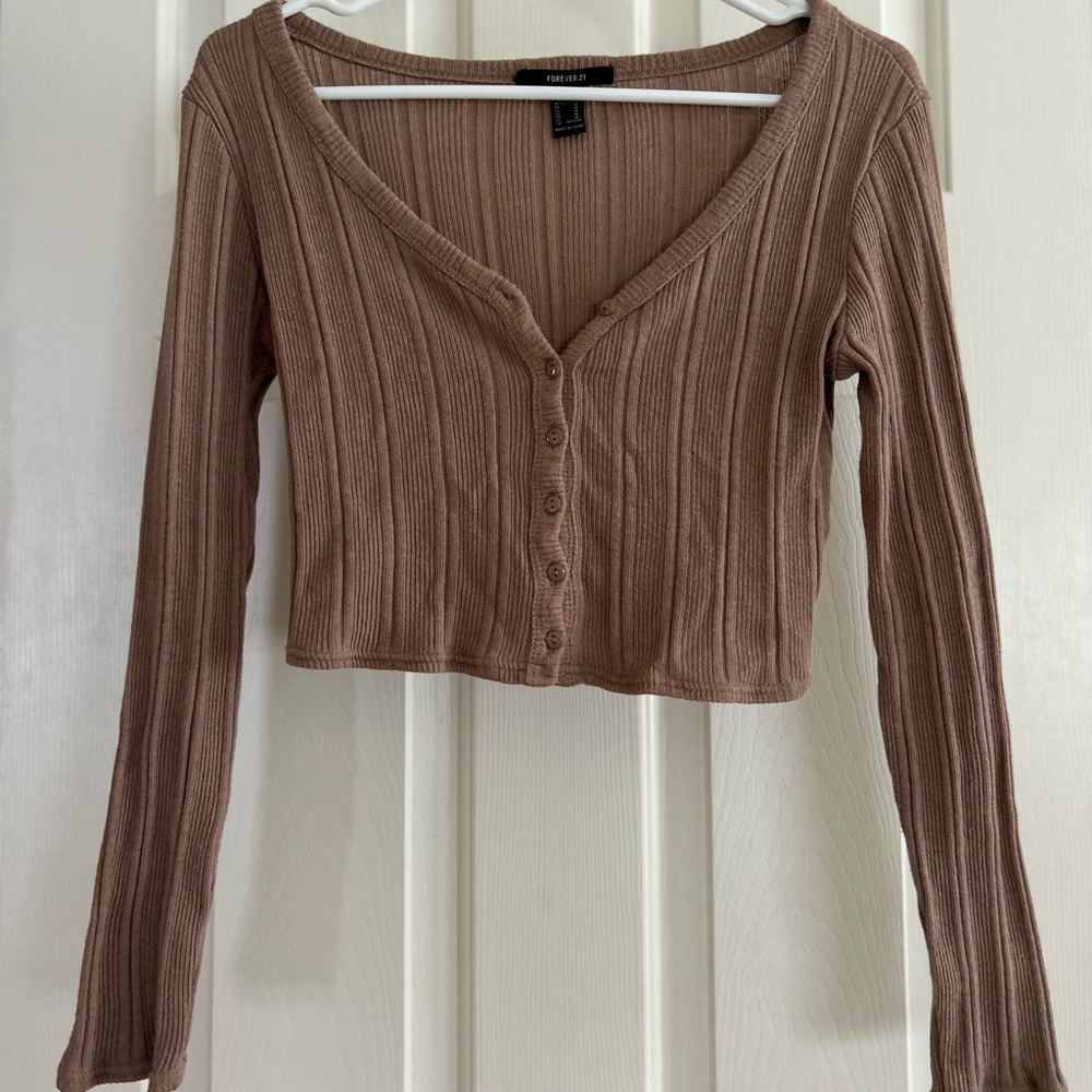 Ribbed v-neck crop cardigan